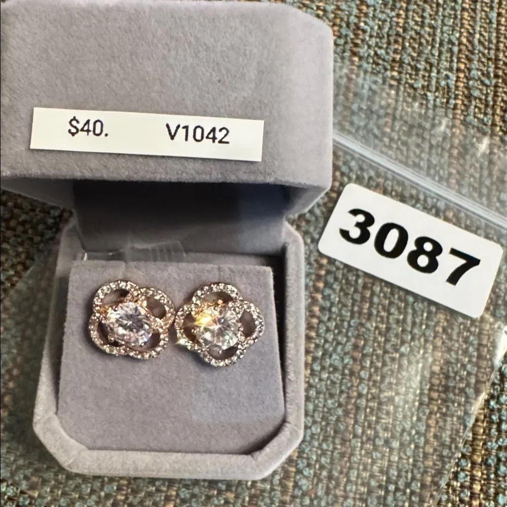 N/A 3087 swarovski